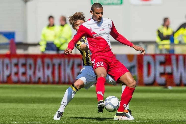 选赛则是球 选赛则是球