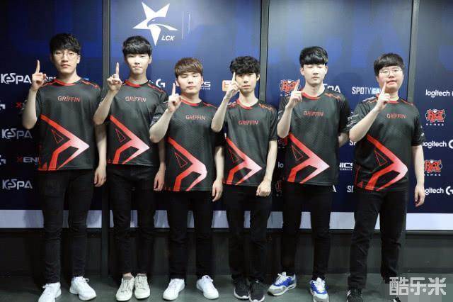 哈登的签名 哈登的签名