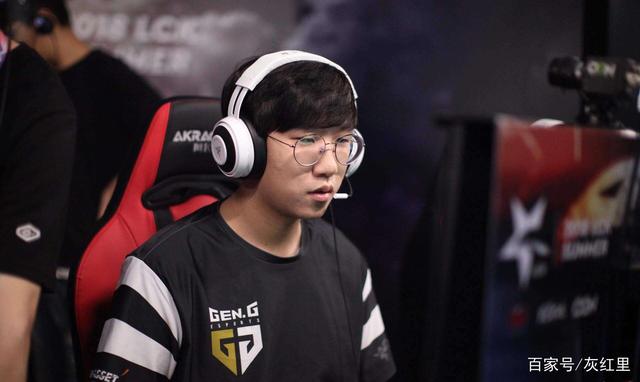 了极强的个 了极强的个