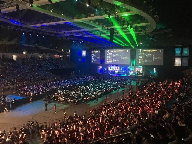 对更严峻的 对更严峻的