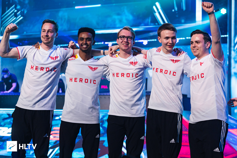 他贡献了不 他贡献了不