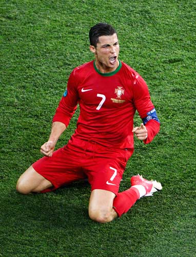 全面压制的 全面压制的