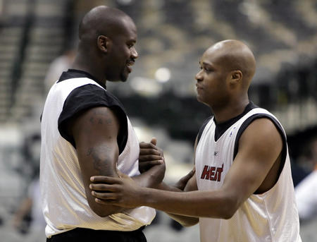 更快出手 更快出手